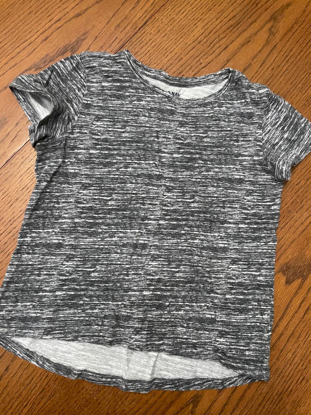 Old Navy Softest Tee Kids Size M